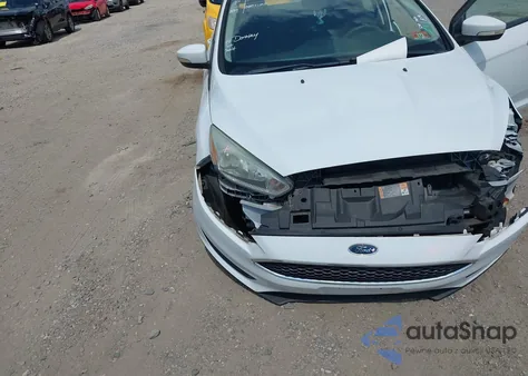 2015 Ford Focus Se z USA, uszkodzony, nr VIN 1FADP3F27FL202192